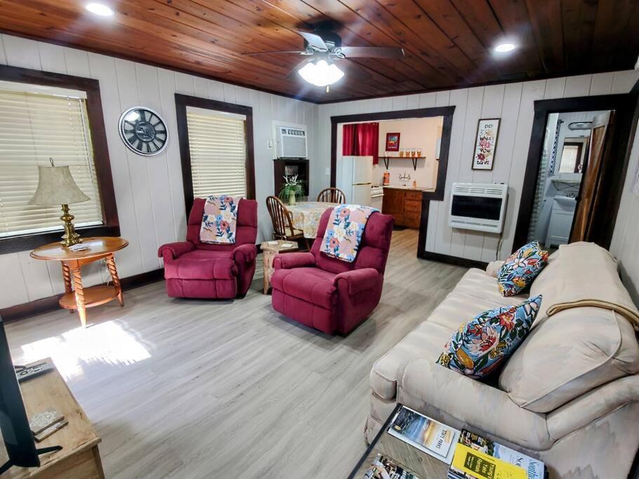 #09 - Large Lakeview One Bedroom- Pet Friendly Hot Springs Exterior photo