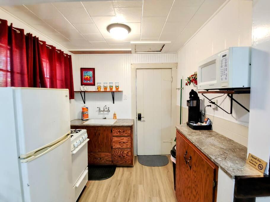 #09 - Large Lakeview One Bedroom- Pet Friendly Hot Springs Exterior photo